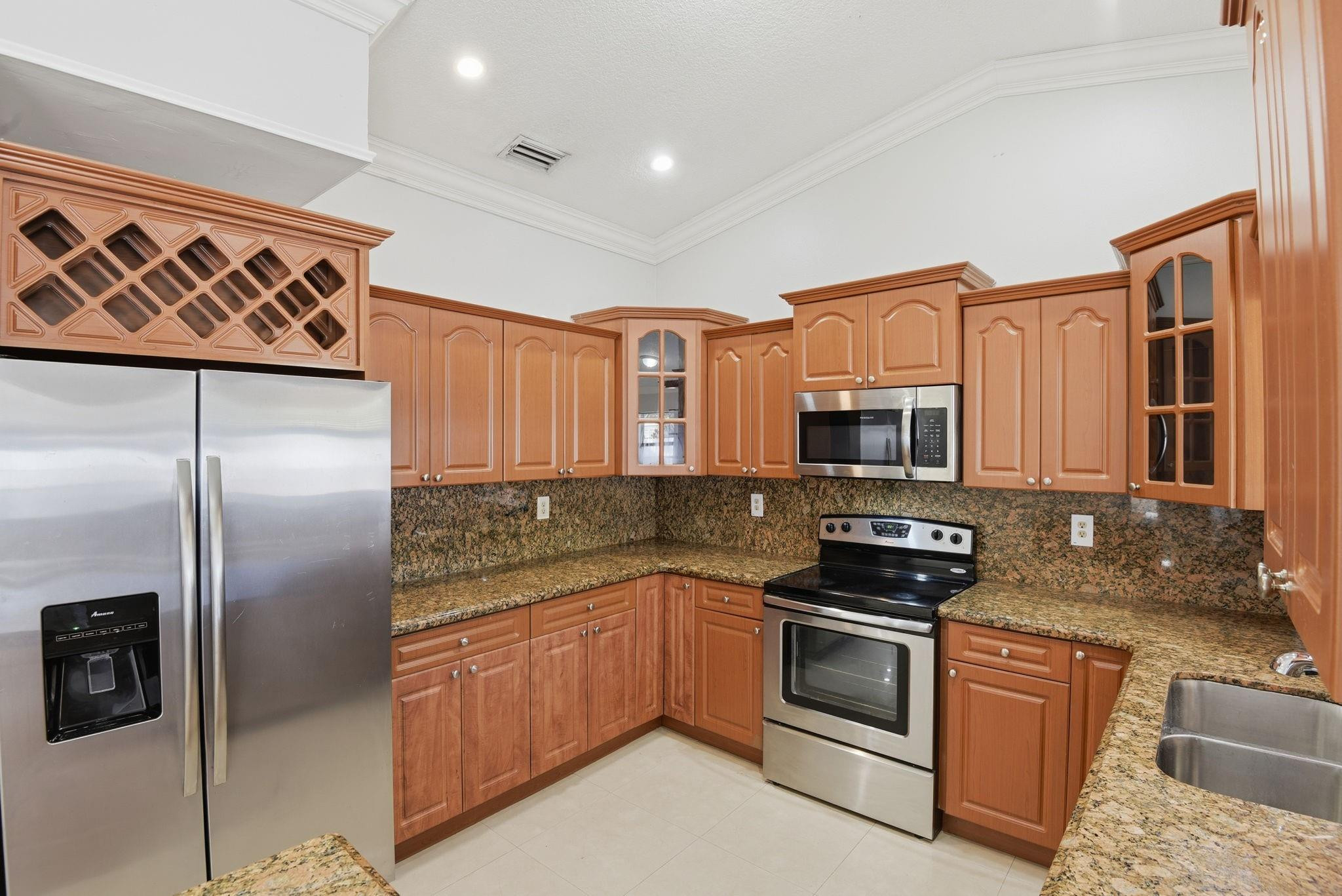 17023 Southwest 149th Place Miami, FL 33187 - Photo 16 of 40 Photo 16