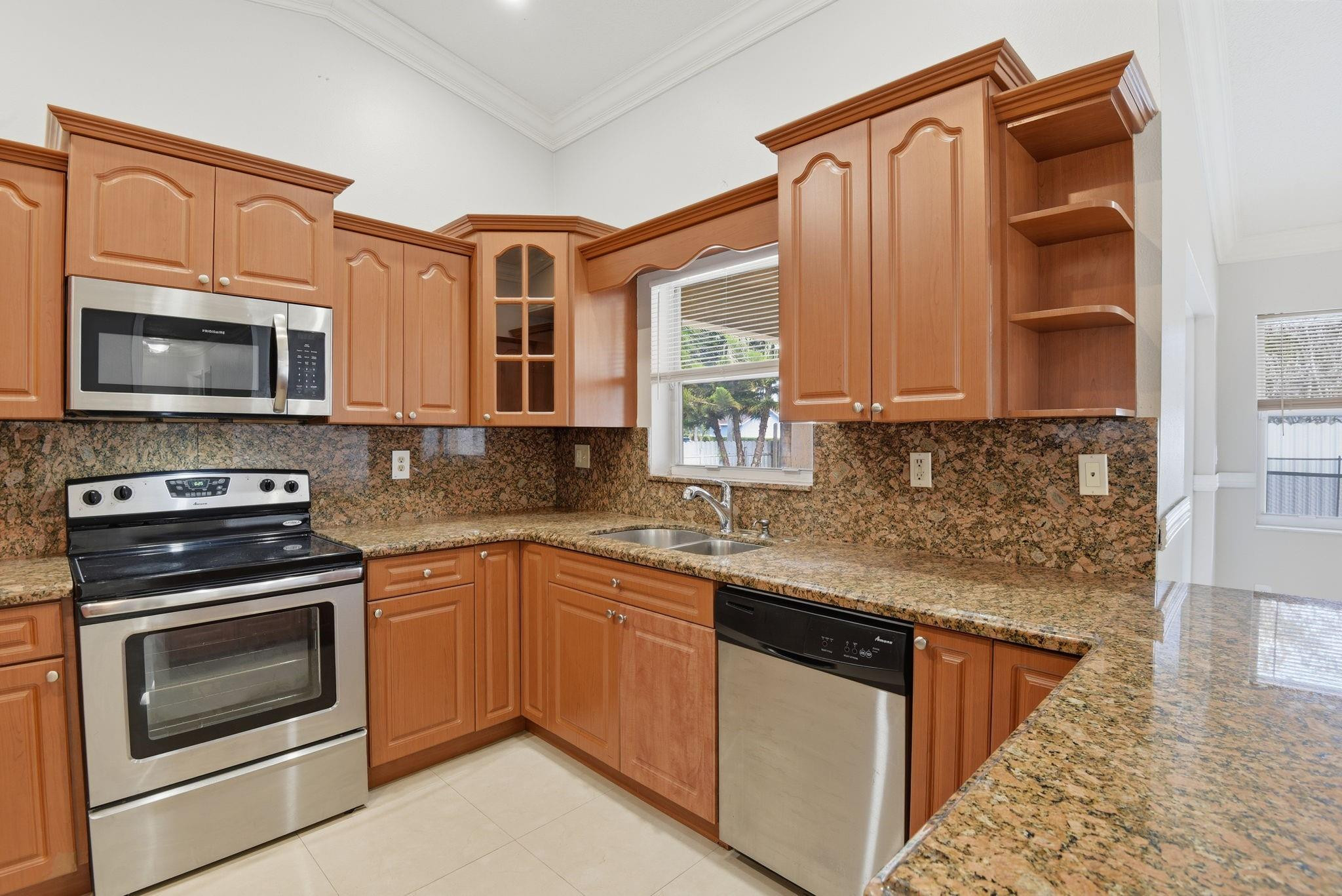 17023 Southwest 149th Place Miami, FL 33187 - Photo 17 of 40 Photo 17
