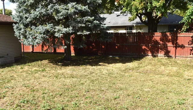 $245,000 | 3925 Pandola Avenue, Joliet, IL 60431