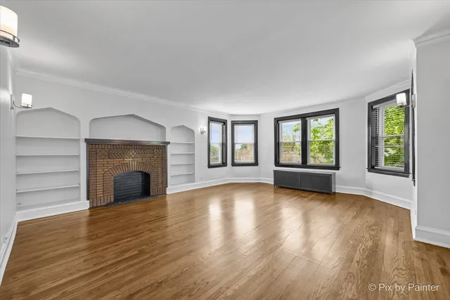 $2,975 | 2252 West Winnemac Avenue, Unit 1E, Chicago, IL 60625