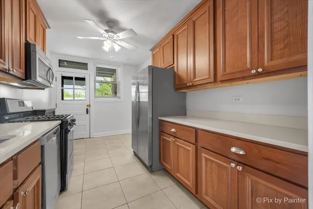 $2,975 | 2252 West Winnemac Avenue, Unit 1E, Chicago, IL 60625