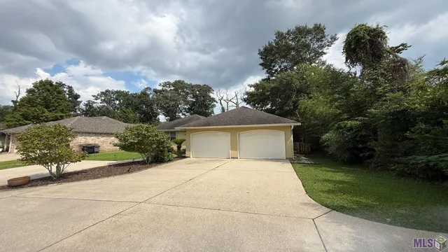 $2,300 | 9462 Boone Avenue, Baton Rouge, LA 70810