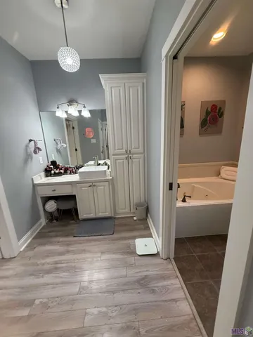 $2,300 | 9462 Boone Avenue, Baton Rouge, LA 70810