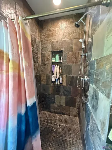 $2,300 | 9462 Boone Avenue, Baton Rouge, LA 70810