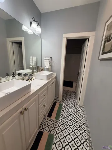 $2,300 | 9462 Boone Avenue, Baton Rouge, LA 70810