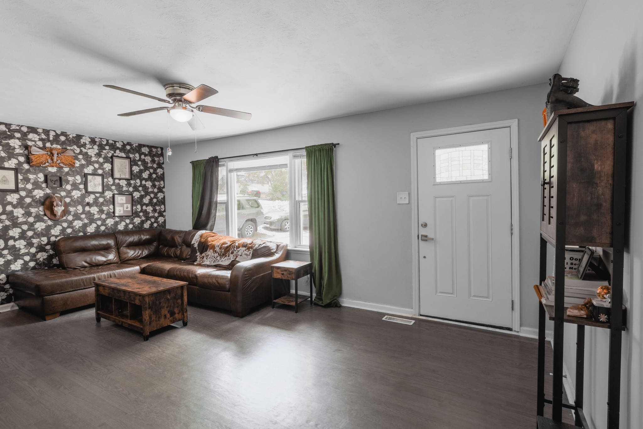 2501 Douglas Street Springfield, TN 37172 - Photo 3 of 16 Gallery Image 3