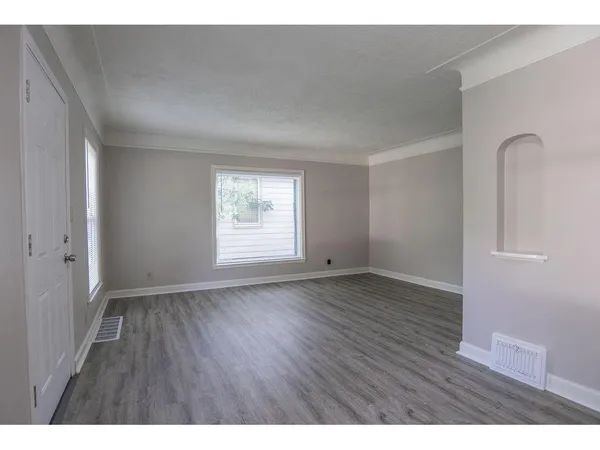 $2,250 | 3507 North Logan Avenue, Minneapolis, MN 55412