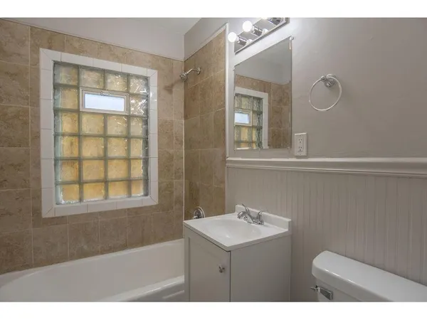 $2,250 | 3507 North Logan Avenue, Minneapolis, MN 55412