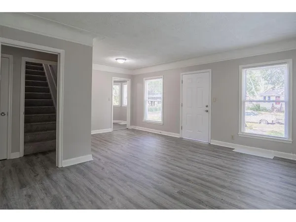 $2,250 | 3507 North Logan Avenue, Minneapolis, MN 55412