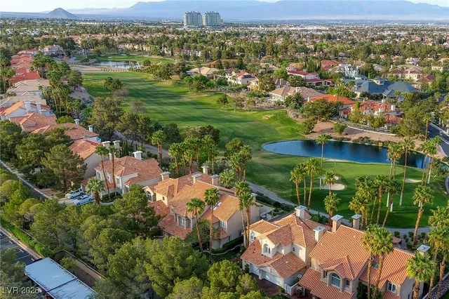 $1,189,000 | 9053 Opus Drive, Las Vegas, NV 89117