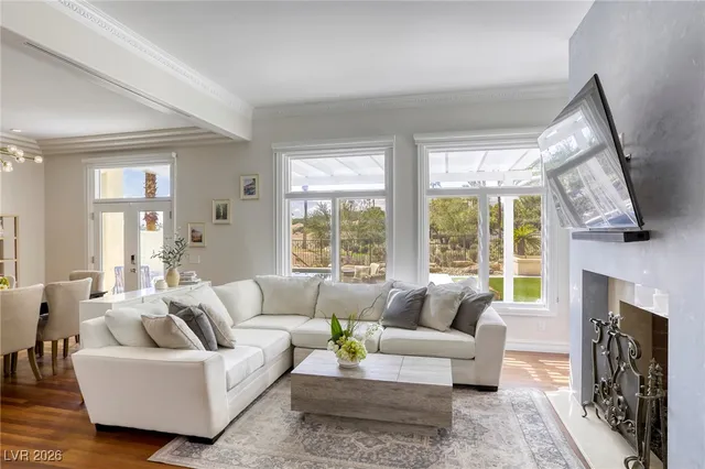 $1,189,000 | 9053 Opus Drive, Las Vegas, NV 89117