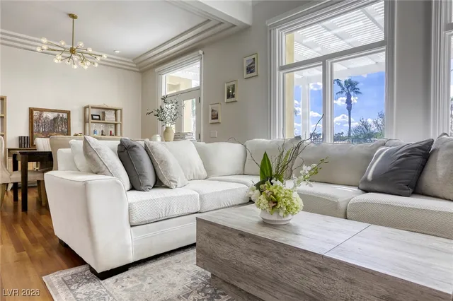 $1,189,000 | 9053 Opus Drive, Las Vegas, NV 89117