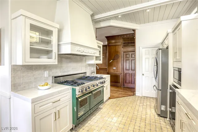 $1,189,000 | 9053 Opus Drive, Las Vegas, NV 89117