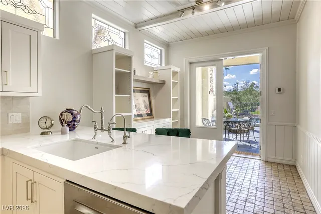 $1,189,000 | 9053 Opus Drive, Las Vegas, NV 89117