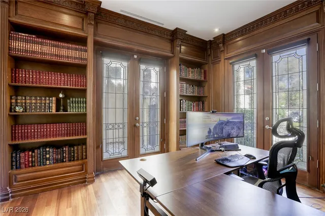 $1,189,000 | 9053 Opus Drive, Las Vegas, NV 89117