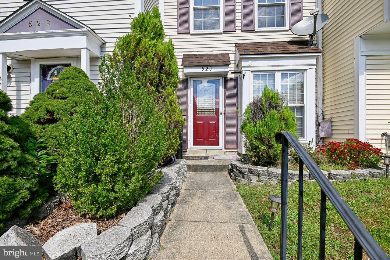 520 Bend Circle Road Glen Burnie, MD 21061 - Photo 3 of 23 a house view with a garden space