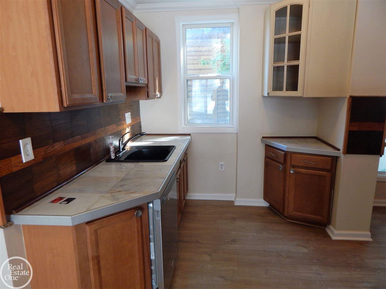 9890 North River Road Algonac, MI 48001 - Photo 13 of 36
