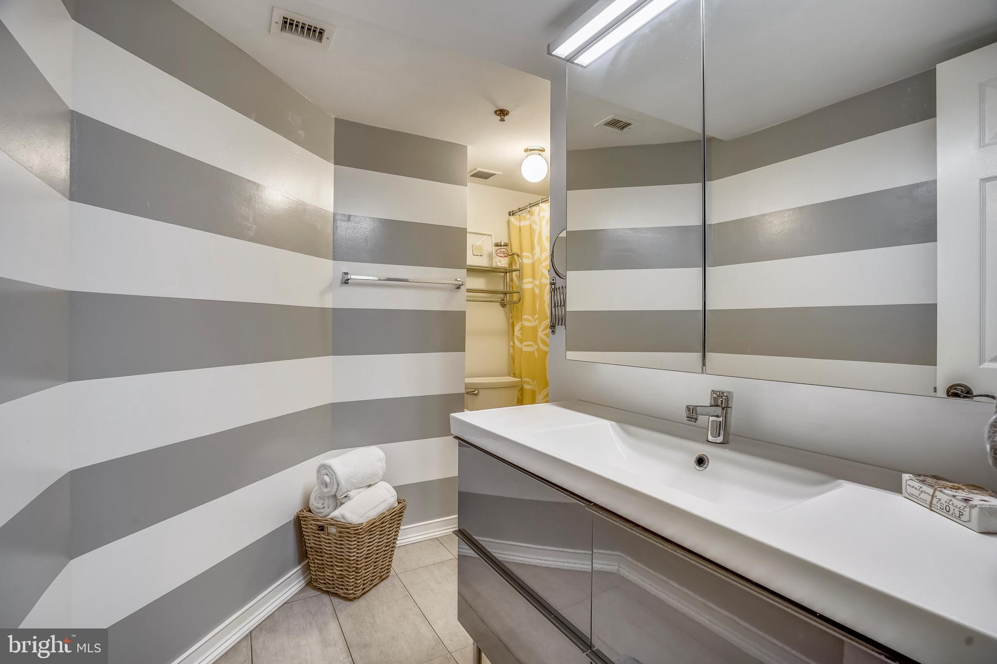 545 East Braddock Road, Unit 107 Alexandria, VA 22314 - Photo 12 of 44