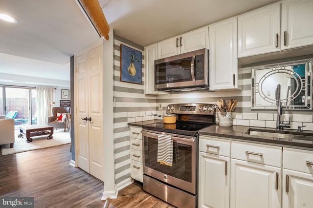 $399,900 | 545 East Braddock Road, Unit 107, Alexandria, VA 22314