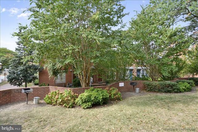 $399,900 | 545 East Braddock Road, Unit 107, Alexandria, VA 22314