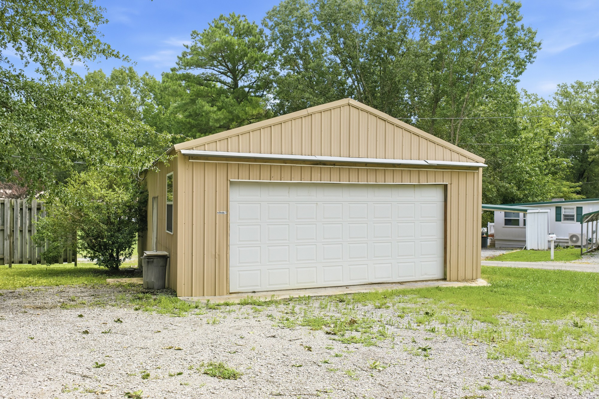 225 Pineview Drive Springville, TN 38256 - Photo 5 of 39