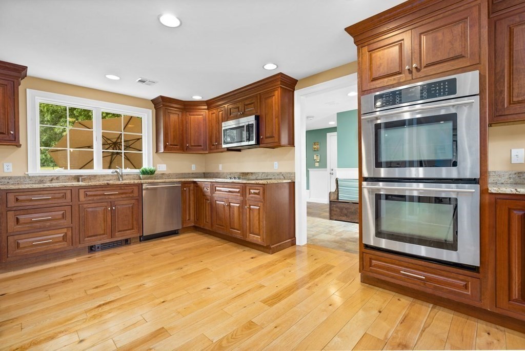 121 Riverside Drive Norwell, MA 02061 - Photo 5 of 42 Gallery Image 5