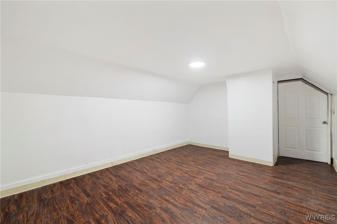 157 15th Street Buffalo, NY 14213 - Photo 17 of 22