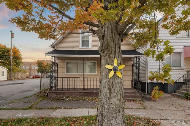 $129,999 | 157 15th Street, Buffalo, NY 14213