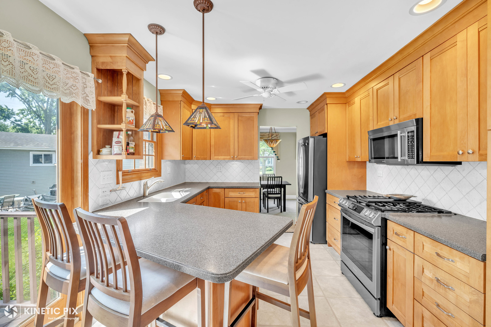 1213 Ryson Court Wheaton, IL 60189 - Photo 8 of 36 Gallery Image 8