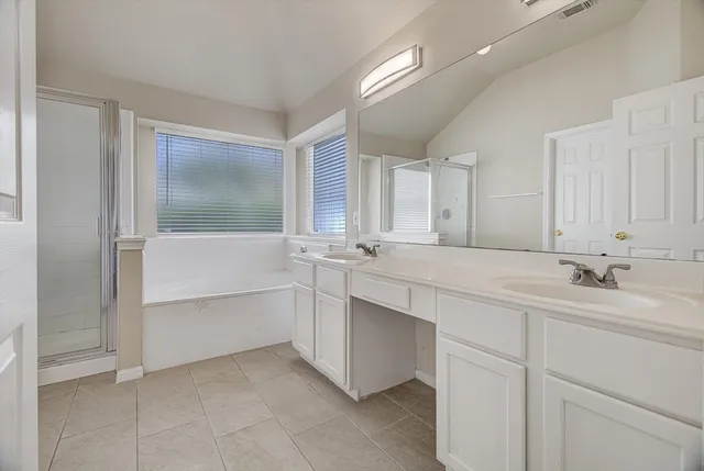 $2,500 | 21610 Emerald Ridge Circle, Katy, TX 77450