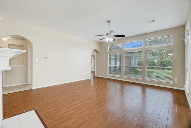 $2,500 | 21610 Emerald Ridge Circle, Katy, TX 77450