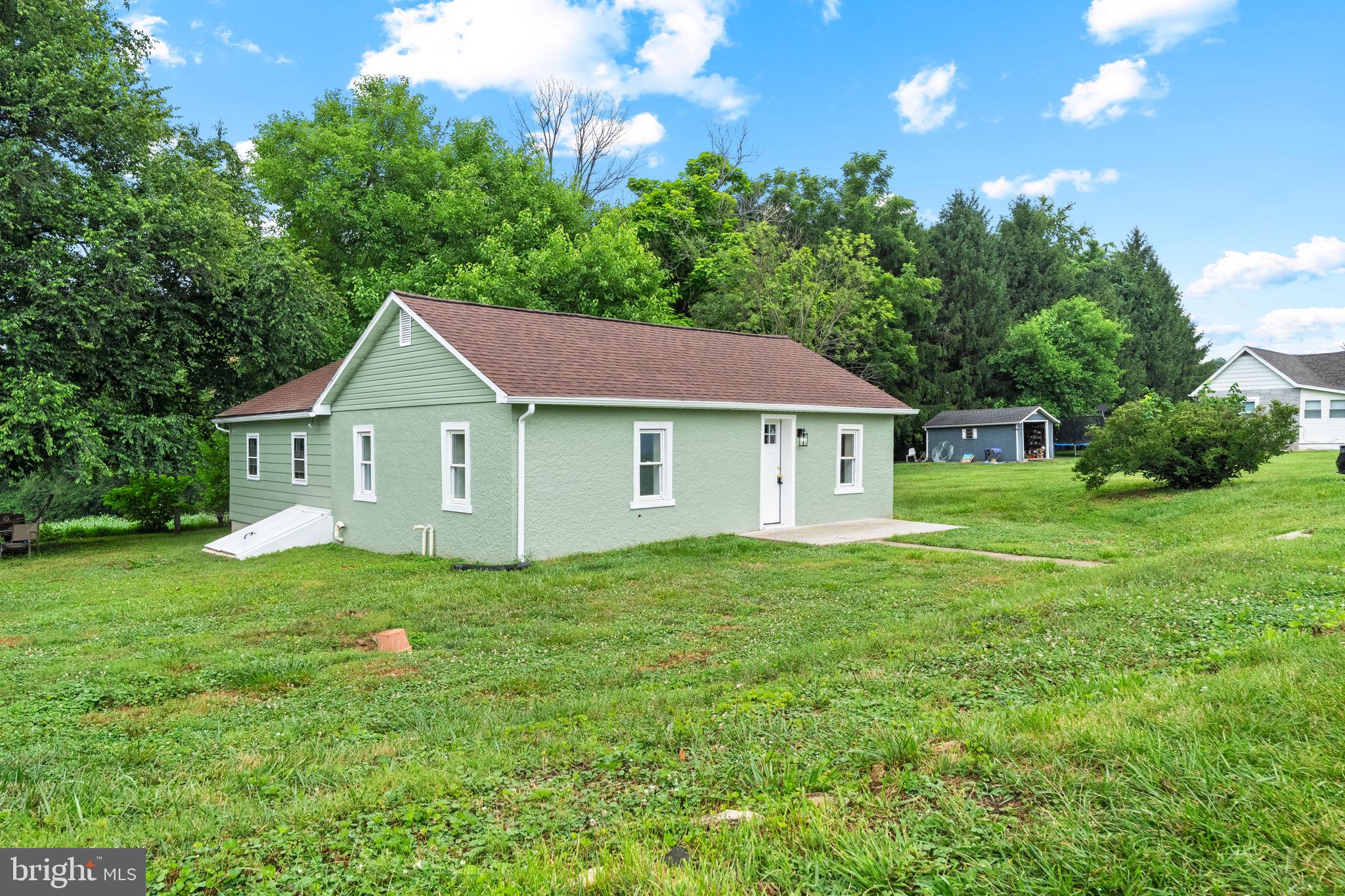 284 Ellicott Road Avondale, PA 19311 - Photo 27 of 28