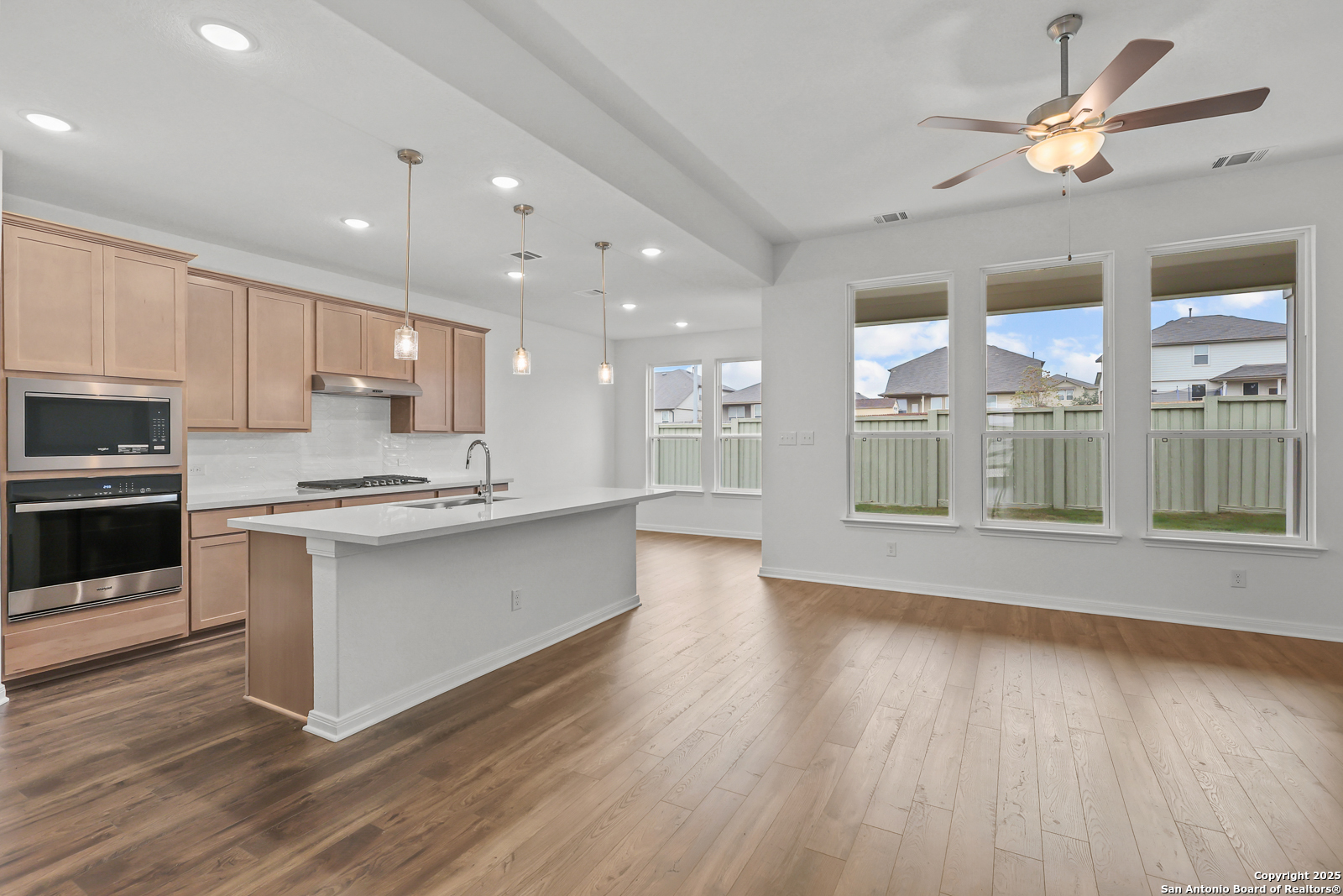 409 Foxtail Canyon Cibolo, TX 78108 - Photo 7 of 34
