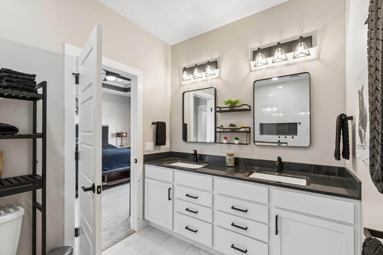 1207 Colonial Court Eldridge, IA 52748 - Photo 35 of 49