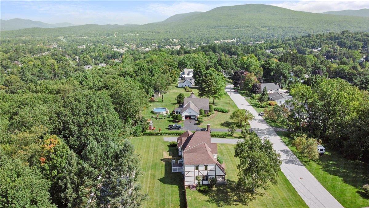 9 Stonehedge Drive Bennington, VT 05201 - Photo 34 of 40