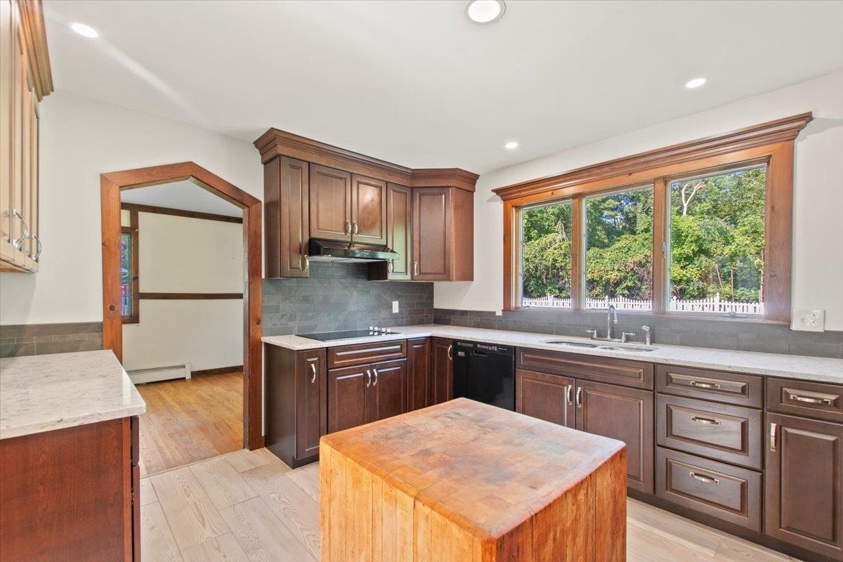 9 Stonehedge Drive Bennington, VT 05201 - Photo 37 of 40