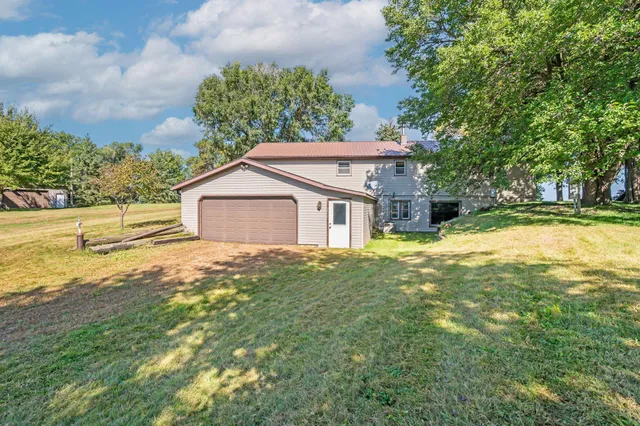 $349,000 | 2109 95th Street, Fairmont, MN 56031