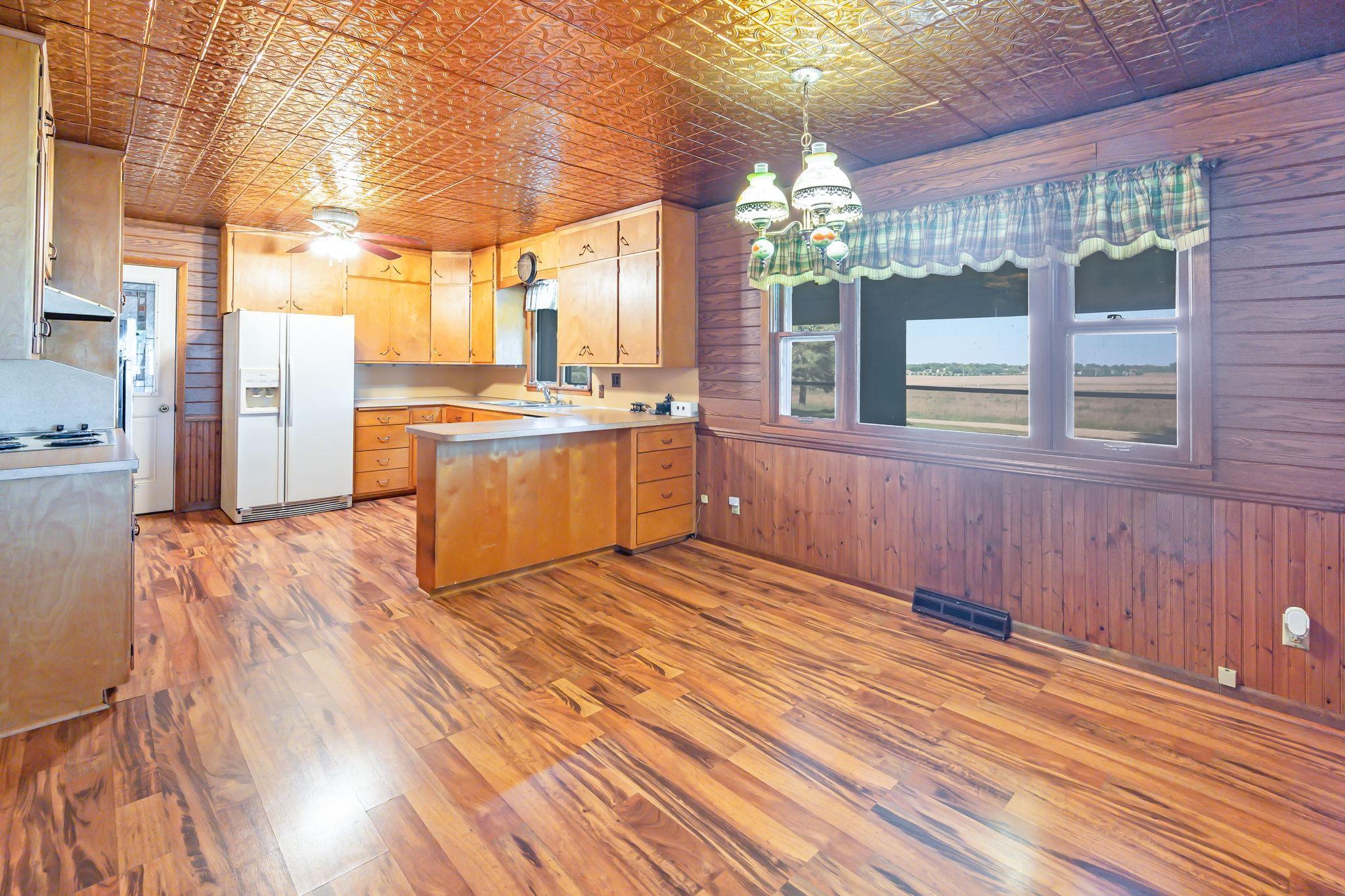 2109 95th Street Fairmont, MN 56031 - Photo 21 of 57