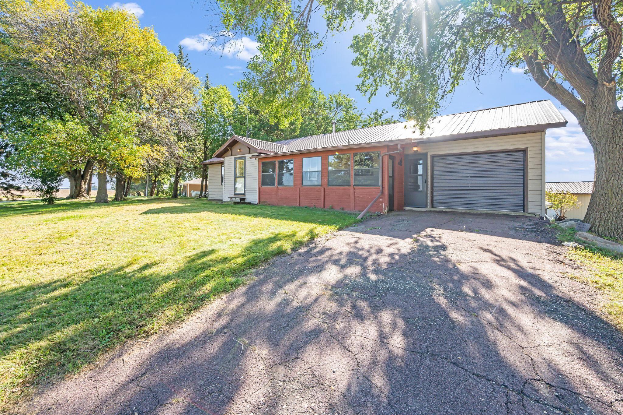 2109 95th Street Fairmont, MN 56031 - Photo 9 of 57