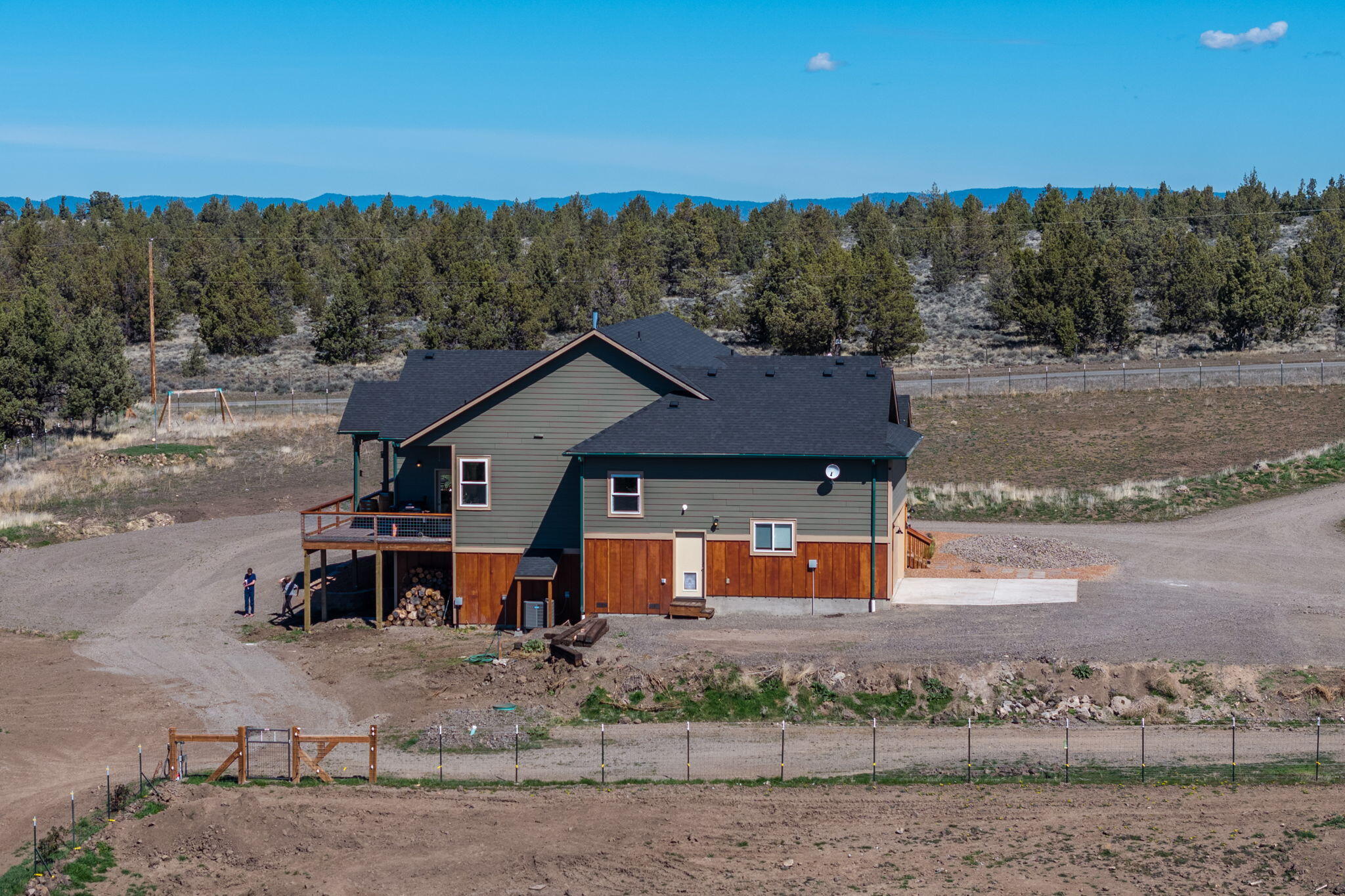 6040 Gravett Road Prineville, OR 97754 - Photo 46 of 77 an aerial view of a house with a yard
