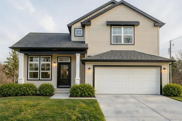 $359,900 | 539 West Wildwood Drive, Owosso, MI 48867