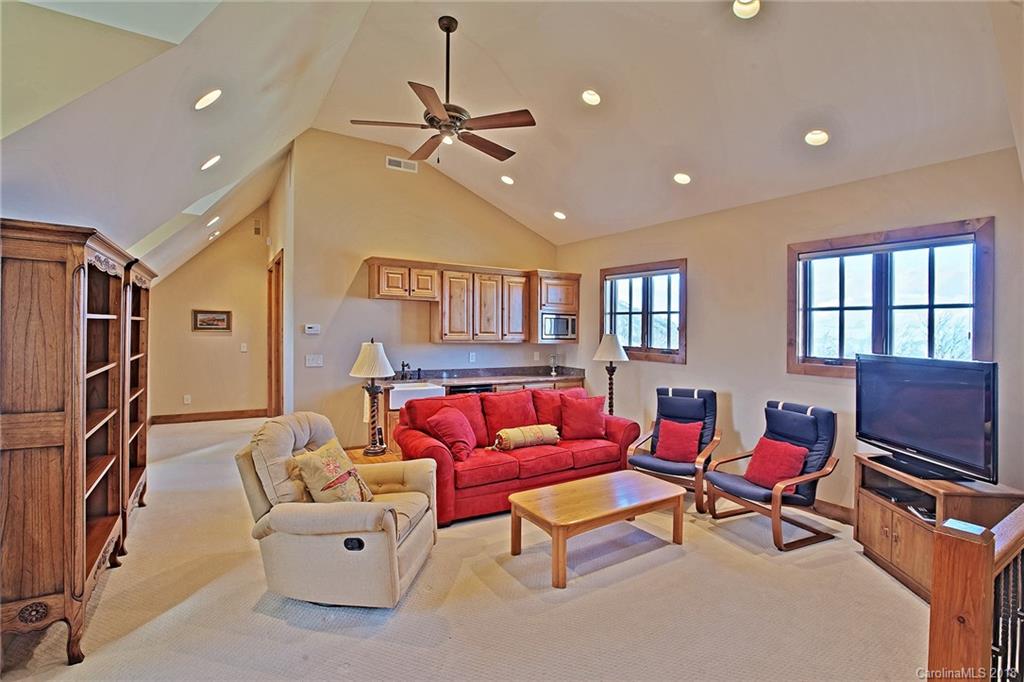 1723-1725 Shawnee Road Banner Elk, NC 28604 - Photo 22 of 40 Gallery Image 22