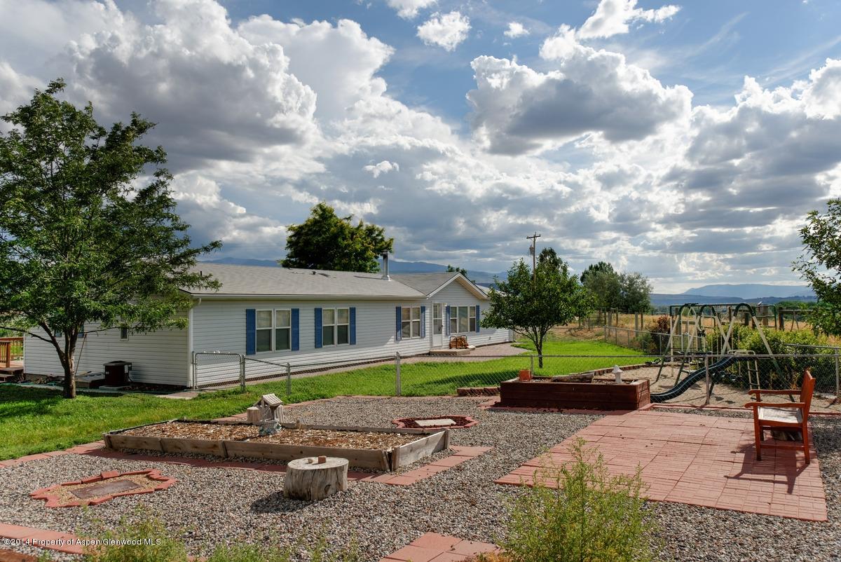 1107 Lariat Road Silt, CO 81652 - Photo 8 of 30 1107Lariat_WEB005