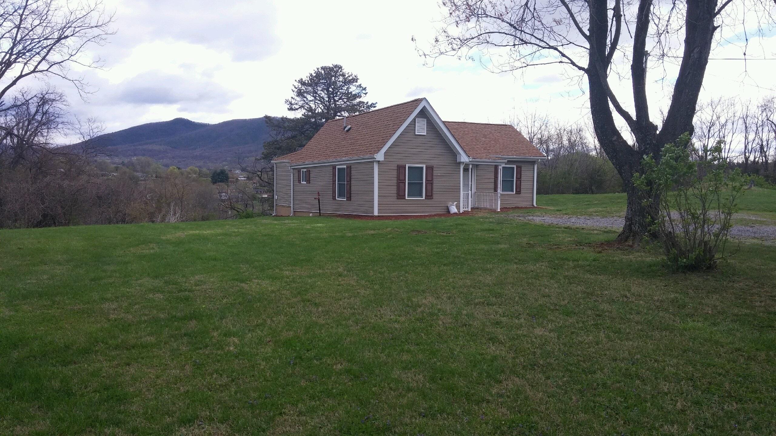 5131 Florist Road Roanoke, VA 24012 - Photo 24 of 24 5131 FLORIST RD - FRONT