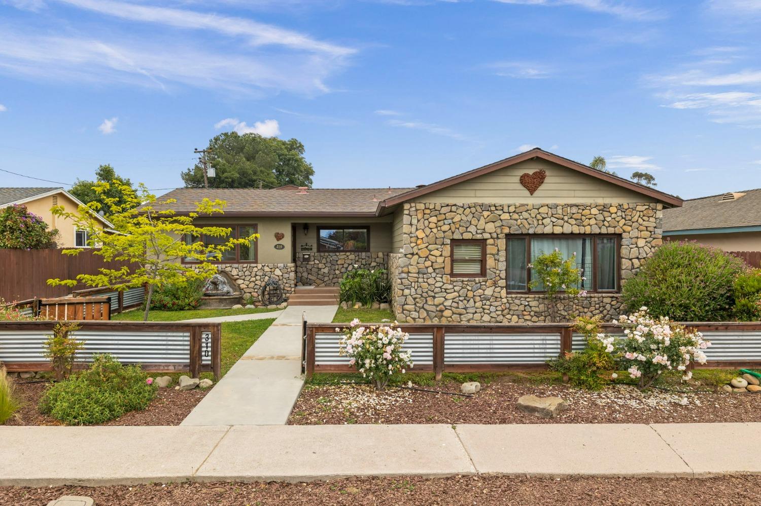 310 South Carrillo Road Ojai, CA 93023 - Photo 1 of 42 Gallery Image 1