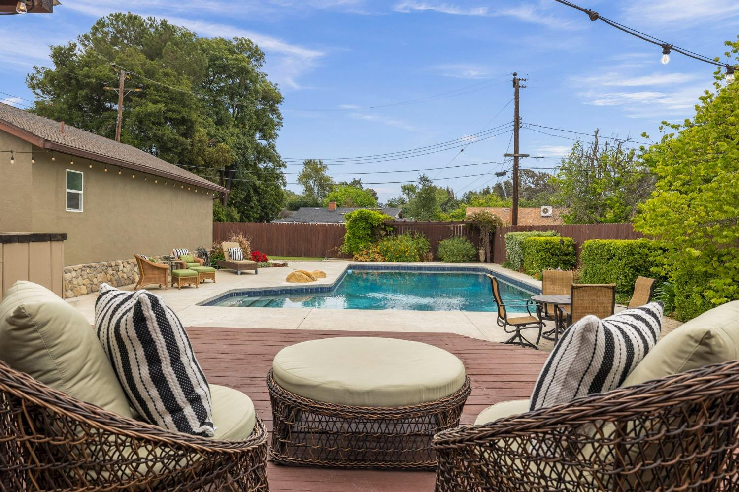 310 South Carrillo Road Ojai, CA 93023 - Photo 2 of 42 Gallery Image 2