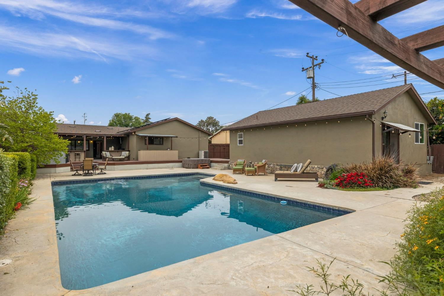 310 South Carrillo Road Ojai, CA 93023 - Photo 40 of 42 Gallery Image 40