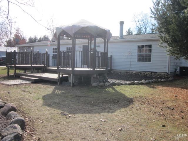 18086 Cedar Road Tippecanoe, IN 46570 - Photo 2 of 30