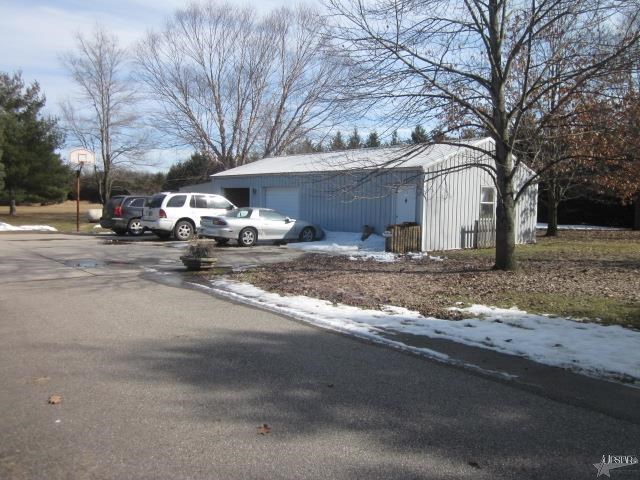18086 Cedar Road Tippecanoe, IN 46570 - Photo 3 of 30
