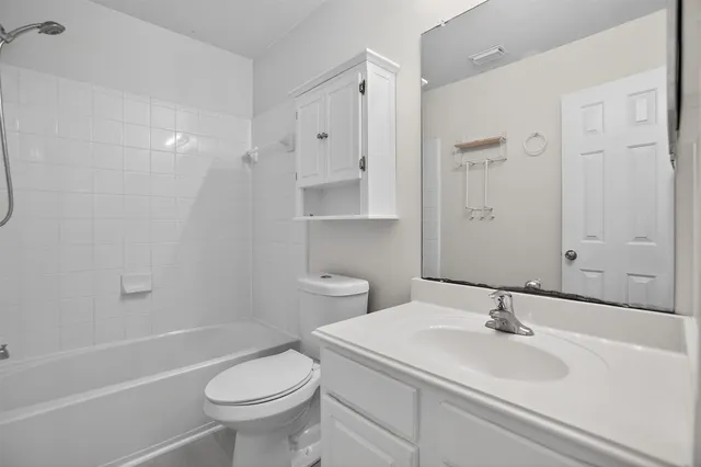 $2,000 | 126 Silver Penny Drive, Conroe, TX 77384